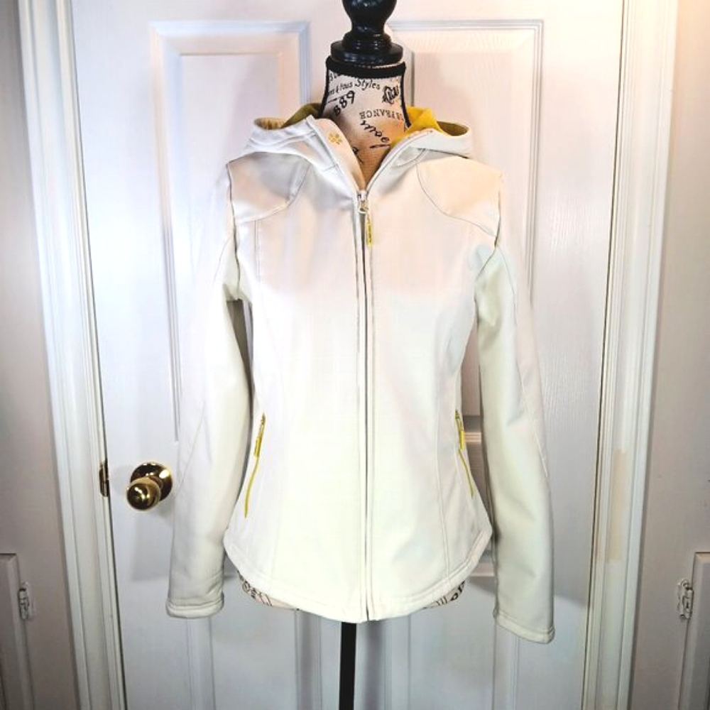 NWOT Mondetta Women's Cream Softshell Jacket Green Fleece Lining Size Small